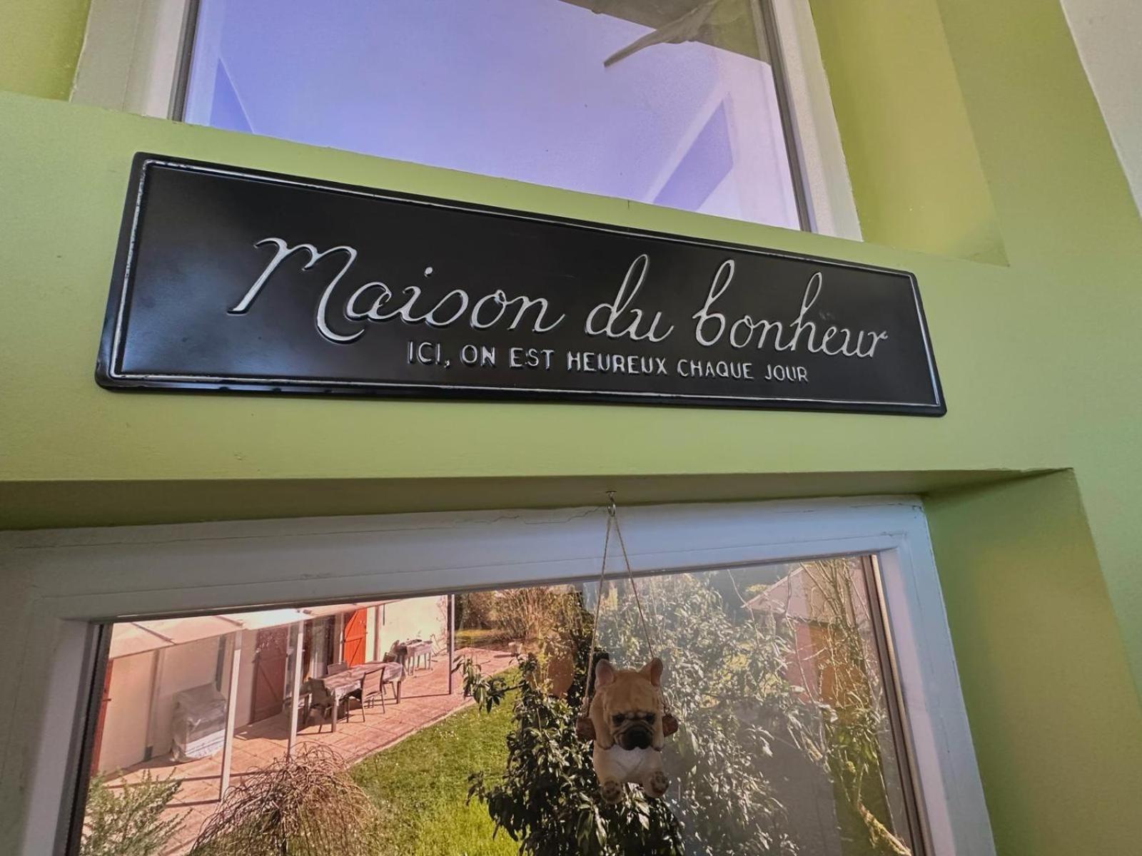 Maison Du Bonheur Montigny-les-Metz Exterior foto